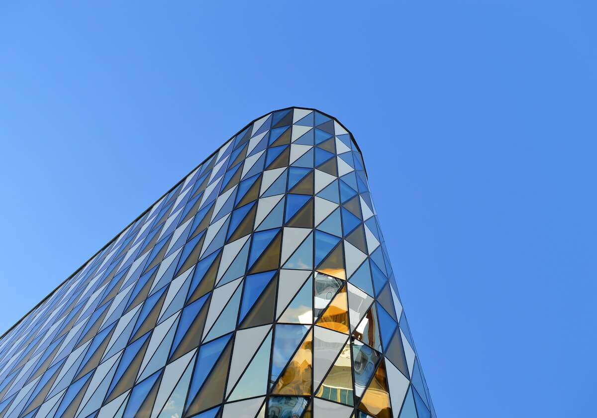 把神马影视当教材：一节课讲证据链的断点，顺便把段落分成层，神马数据